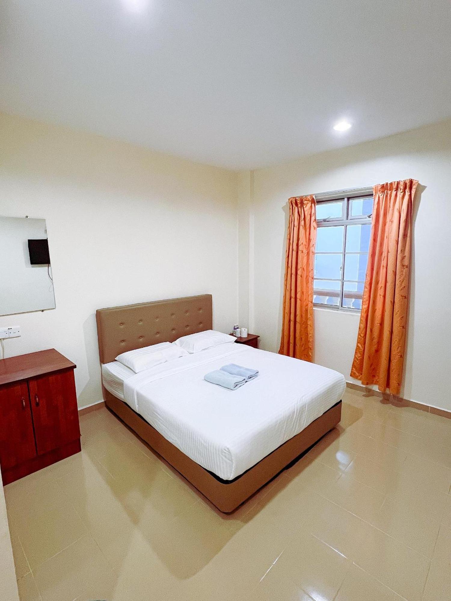 Amzar Motel Cenang Pantai Cenang  Bagian luar foto